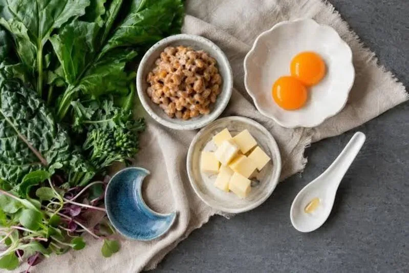 Thiếu vitamin K có thể liên quan đến tình trạng bầm tím hoặc chảy máu kéo dài bất thường