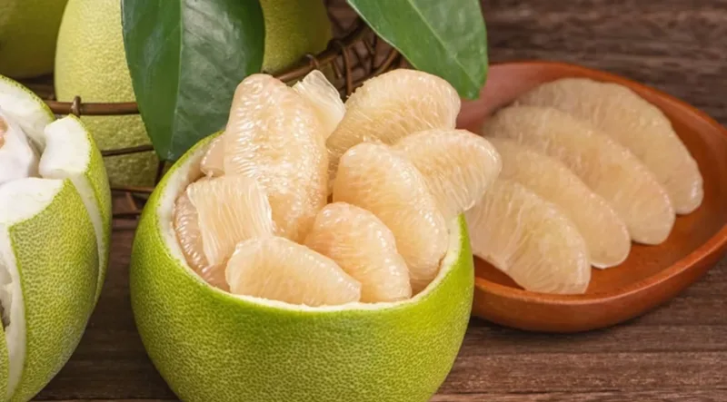 Ăn nhiều bưởi có tốt không là thắc mắc của rất nhiều người khi chọn bưởi làm thực đơn lành mạnh hằng ngày.