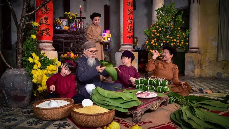 Người dân nên chủ động theo dõi lịch nghỉ Tết để săn vé máy bay, tàu xe từ sớm.