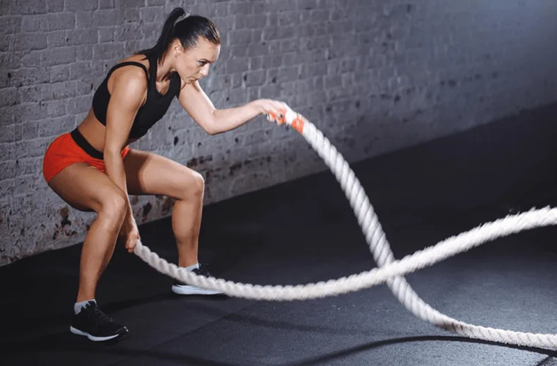 Tập gym giúp đốt cháy calo hiệu quả và thay đổi bố cục cơ thể toàn diện.