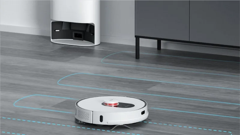 Robot tự động nhận diện mặt thảm để nâng giẻ và tăng cường lực hút bụi.