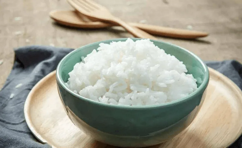 Bacillus cereus là mối nguy thường được nhắc đến khi bảo quản cơm sai cách.